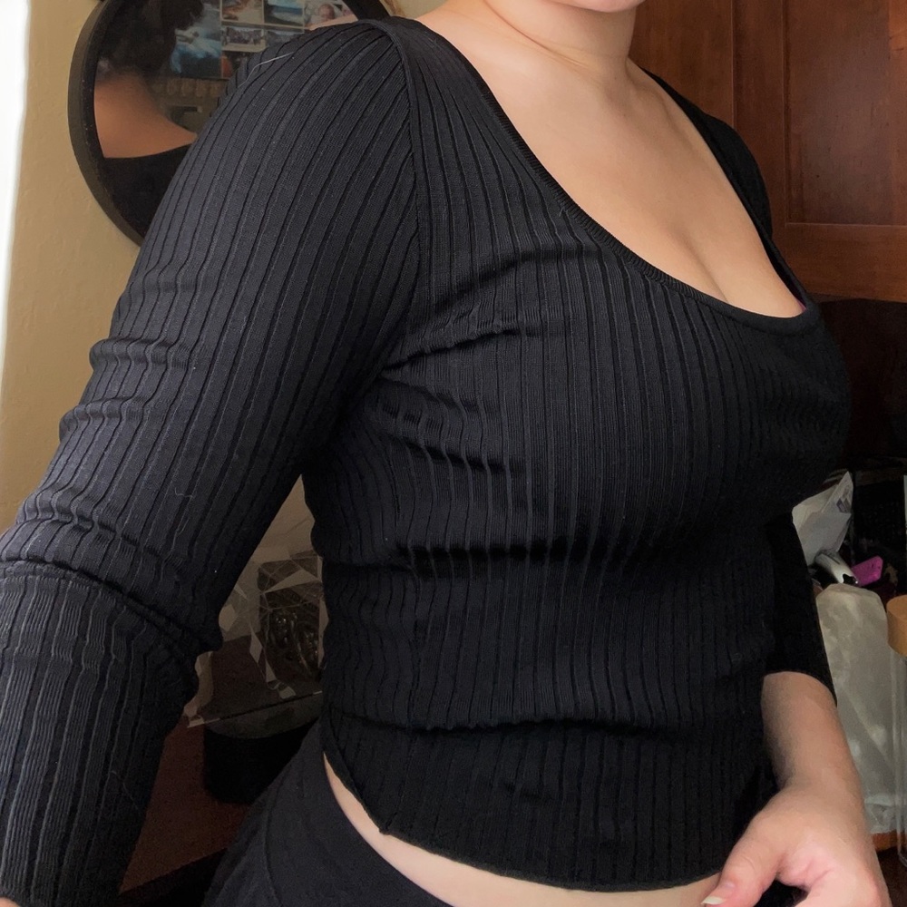 bebe ribbed scoop neck top